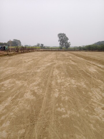  Plot – Exterior View View at Jankipuram Extension - for Sale