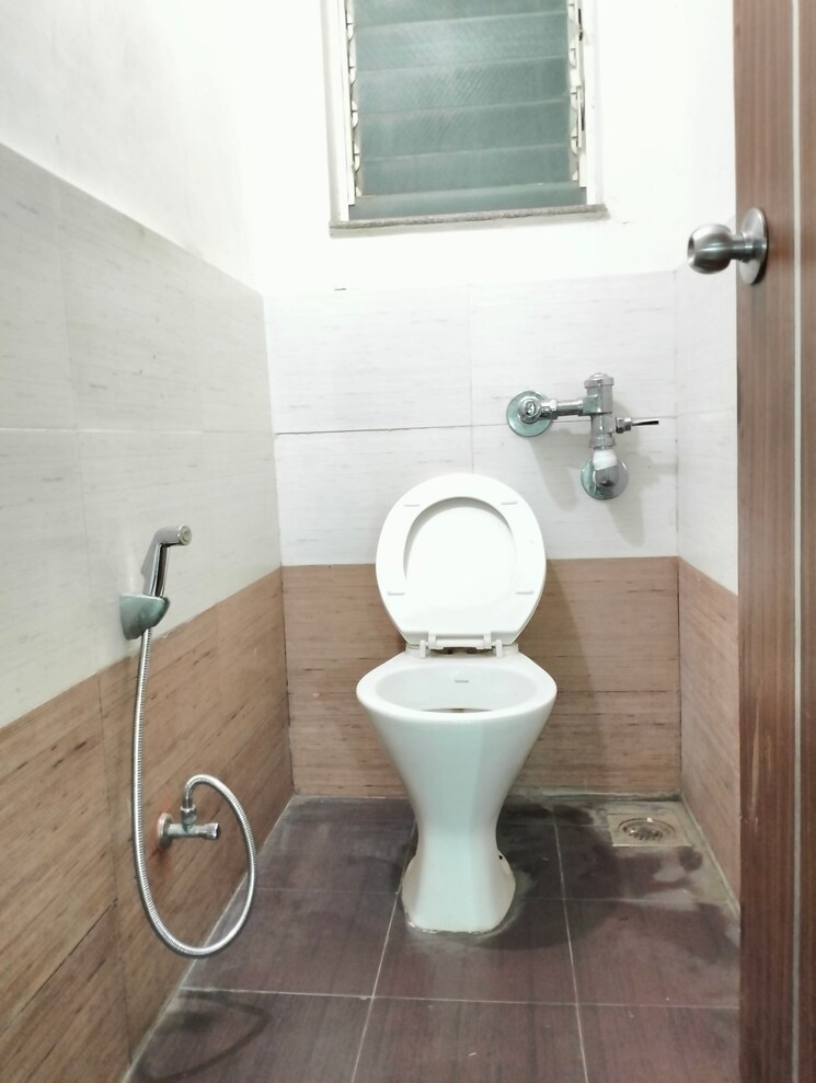 Bathroom, gera-parkview-i 1 Bedroom 682 Sq.Ft. Apartment In Kharadi Pune 9744267
