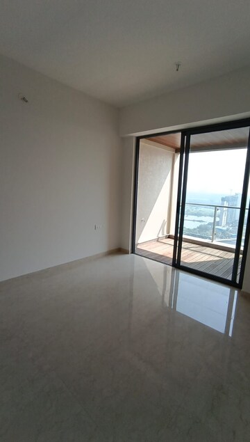 Room in 2 BHK Apartment at Lodha New Cuffe Parade, Wadala – for Rent