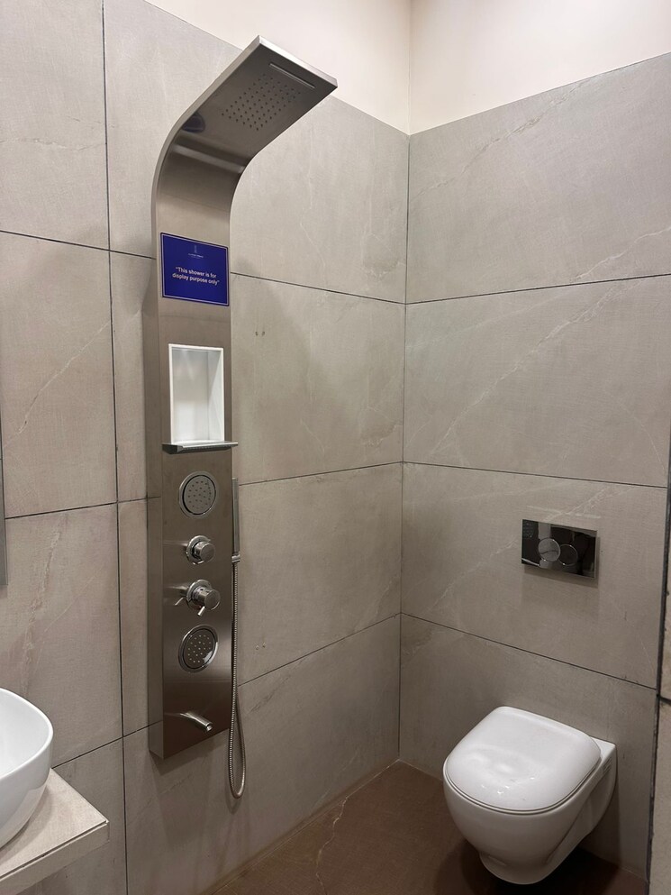 Bathroom, alpine-primo 3 Bedroom 948 Sq.Ft. Apartment In Andheri West Mumbai 9744299