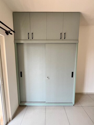 Room in 2 BHK Apartment at Goyal Orchid Piccadilly, Thanisandra Main Road – for Rent