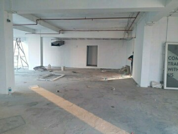 Building Lobby in  Showroom at Shiv Plaza Kandivali West, Kandivali West – for Sale