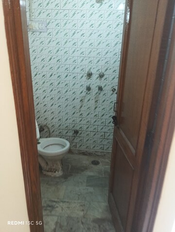 2 BHK Builder Floor For Rent in Lajpat Nagar ii