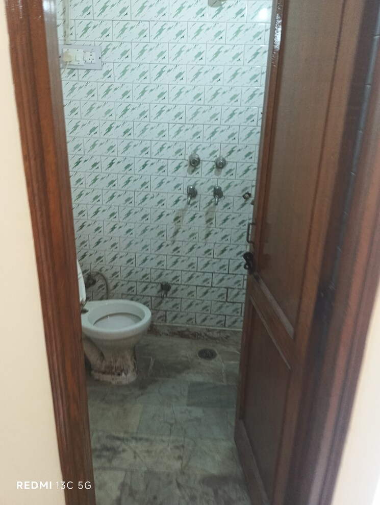 Cover Image, lajpat nagar ii 2 Bedroom 900 Sq.Ft. Builder Floor In Lajpat Nagar ii Delhi 9744350