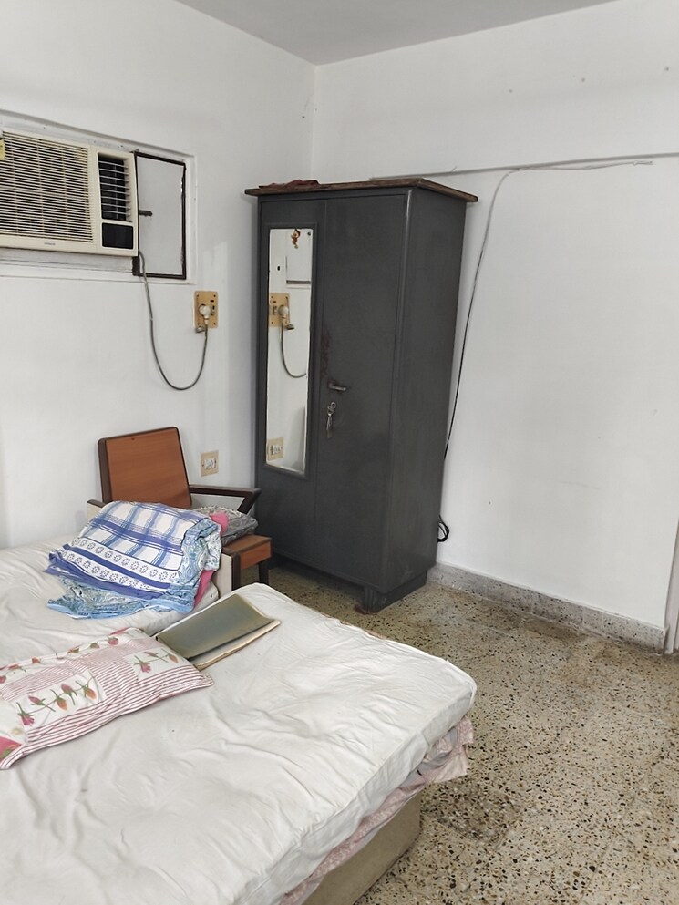 Bedroom, vile parle east 2 Bedroom 650 Sq.Ft. Apartment In Vile Parle East Mumbai 9744438