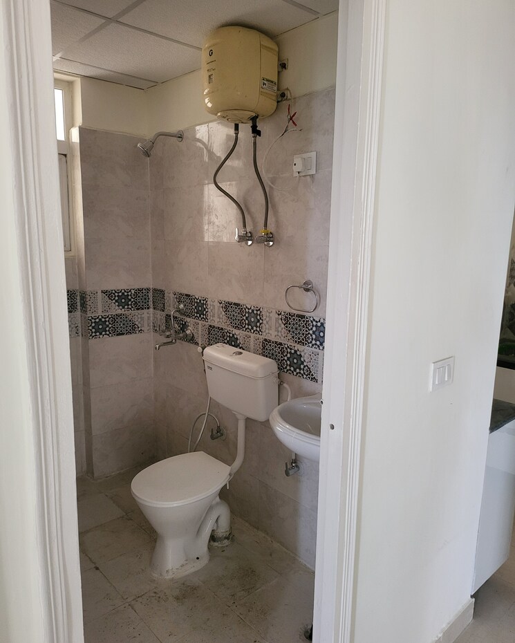 Bathroom, signature-global-prime 2 Bedroom 573 Sq.Ft. Apartment In Sector 63a Gurgaon 9744505