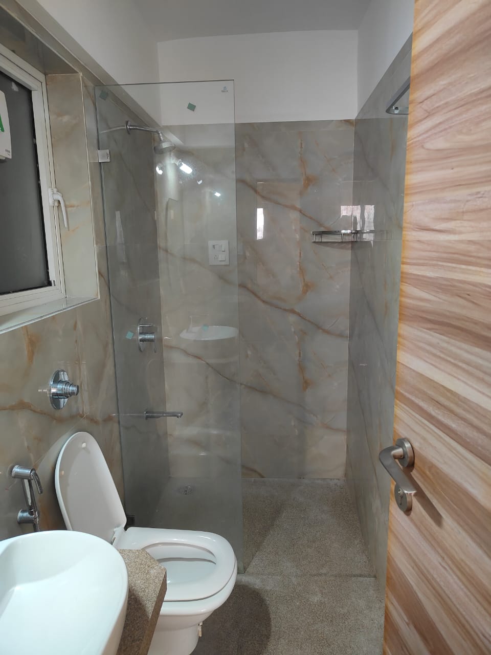 Bathroom, thapar-suburbia 2 Bedroom 884 Sq.Ft. Apartment In Chembur Mumbai 9744634