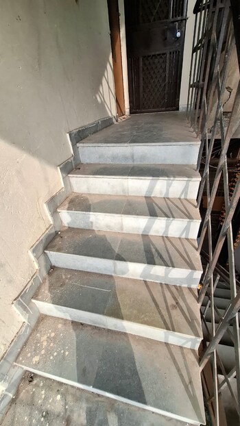 1.5 BHK Flat for Sale in Sector 10 Greater Noida, Greater Noida
