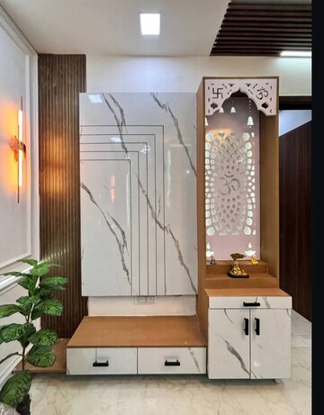 Team Area in 2.5 BHK Builder Floor at Uttam Nagar – for Sale