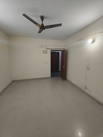 Room in 1 BHK Apartment at Adani Aangan, Sector 89a – for Rent