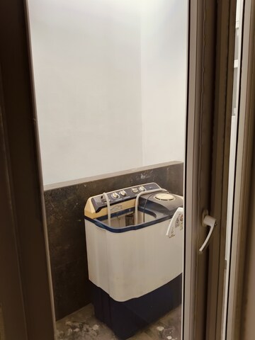  3 BHK Builder Floor at Pir Machalla – for Rent