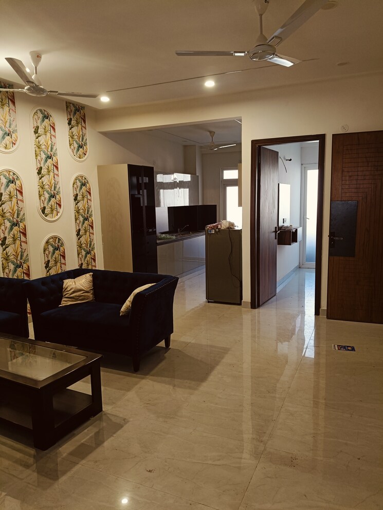 Living Room, pir machalla 3 Bedroom 1500 Sq.Ft. Builder Floor In Pir Machalla Zirakpur 9744836