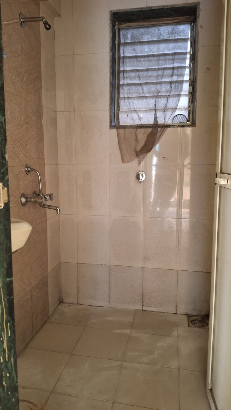 Bathroom, bhawani-shiv-disha-complex 1 Bedroom 690 Sq.Ft. Apartment In Ulwe Navi Mumbai 9745122