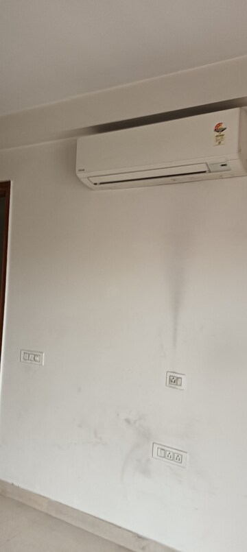 Furnished Amenities in 3 BHK Builder Floor at Sector 21d – for Rent