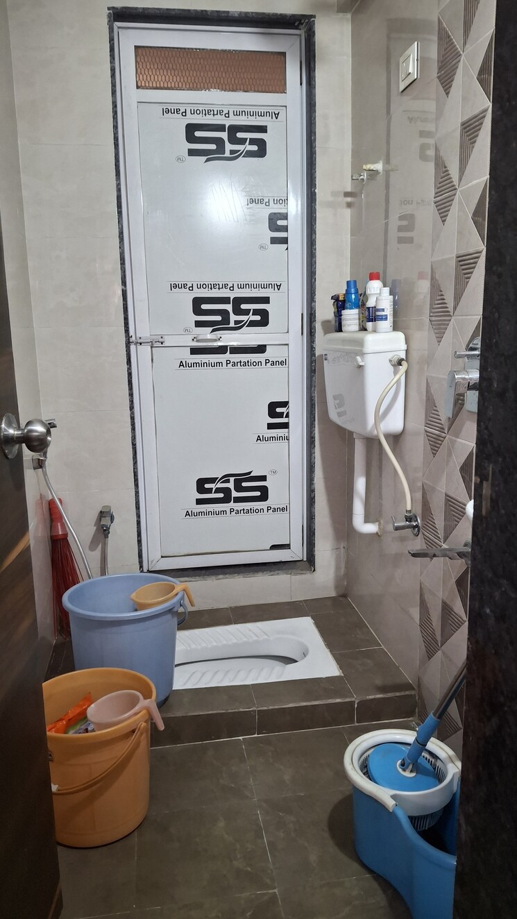 Bathroom, mahavir-neelkanth-majestic 1 Bedroom 710 Sq.Ft. Apartment In Ulwe Sector 18 Navi Mumbai 9745196