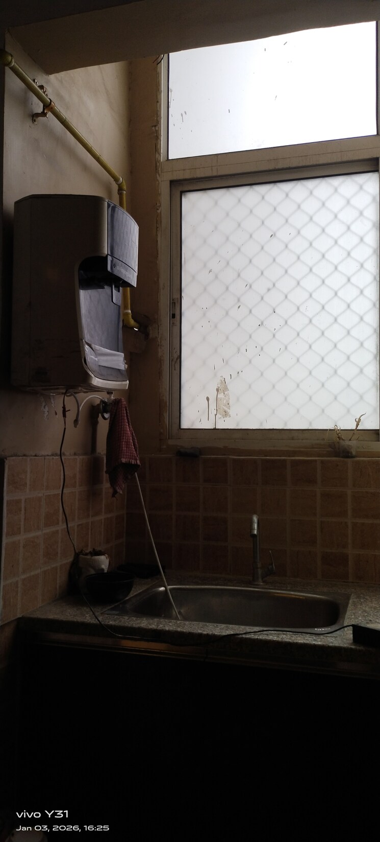 Bathroom, mahagun-mywoods 2.5 Bedroom 1110 Sq.Ft. Apartment In Sector 16c Greater Noida Greater Noida 9745433