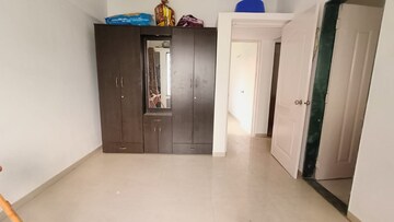 Room in 3 BHK Apartment at Prayeja City Phase II, Sinhagad Road – for Rent