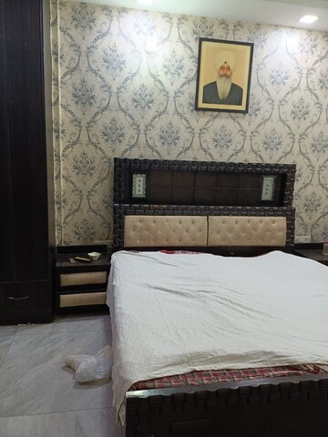 2 BHK Builder Floor For Rent in Patel Nagar