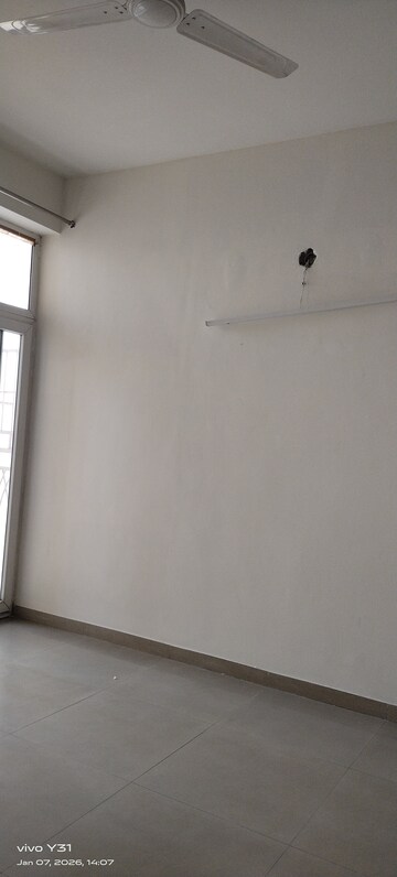 Room in 3 BHK Apartment at Mahagun Mywoods, Sector 16c Greater Noida – for Rent