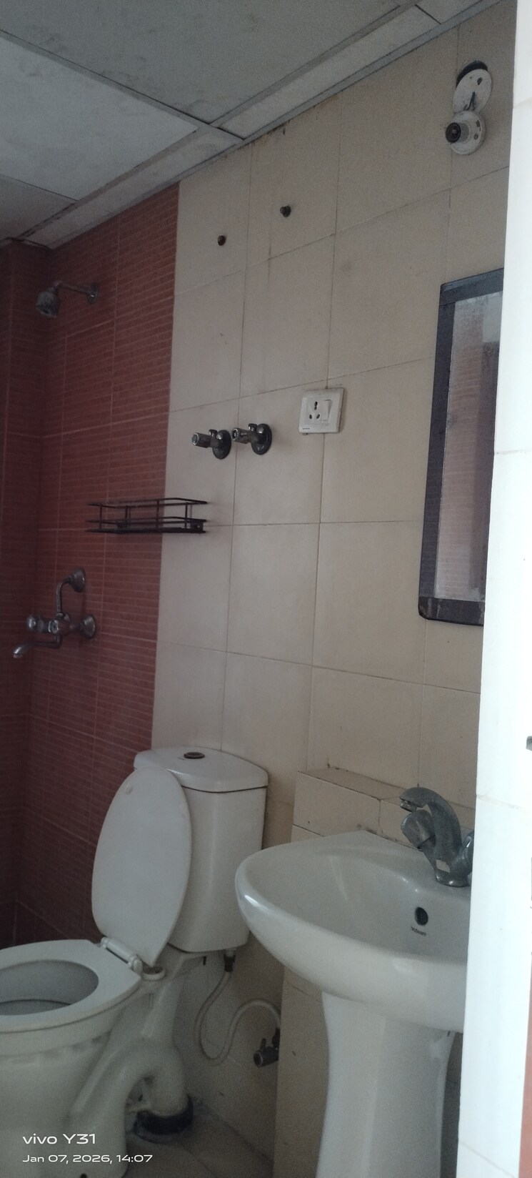 Bathroom, mahagun-mywoods 3 Bedroom 1235 Sq.Ft. Apartment In Sector 16c Greater Noida Greater Noida 9745552