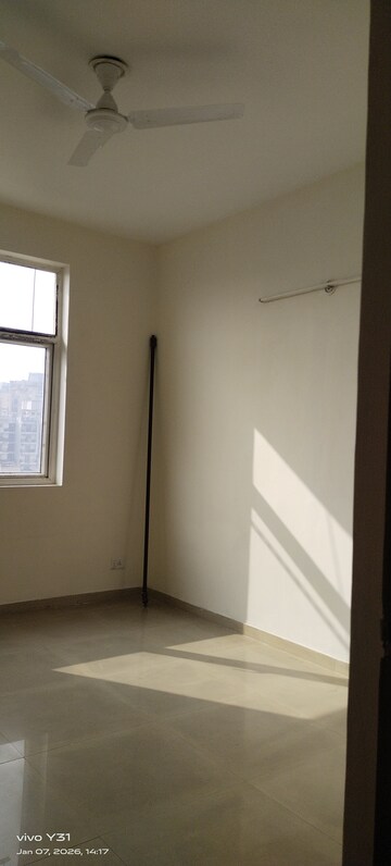 Room in 3 BHK Apartment at Mahagun Mywoods, Sector 16c Greater Noida – for Rent