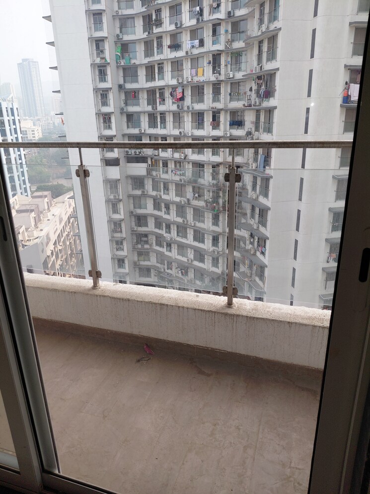 Balcony, je-and-vee-madhuban 2 Bedroom 707 Sq.Ft. Apartment In Malad East Mumbai 9745616