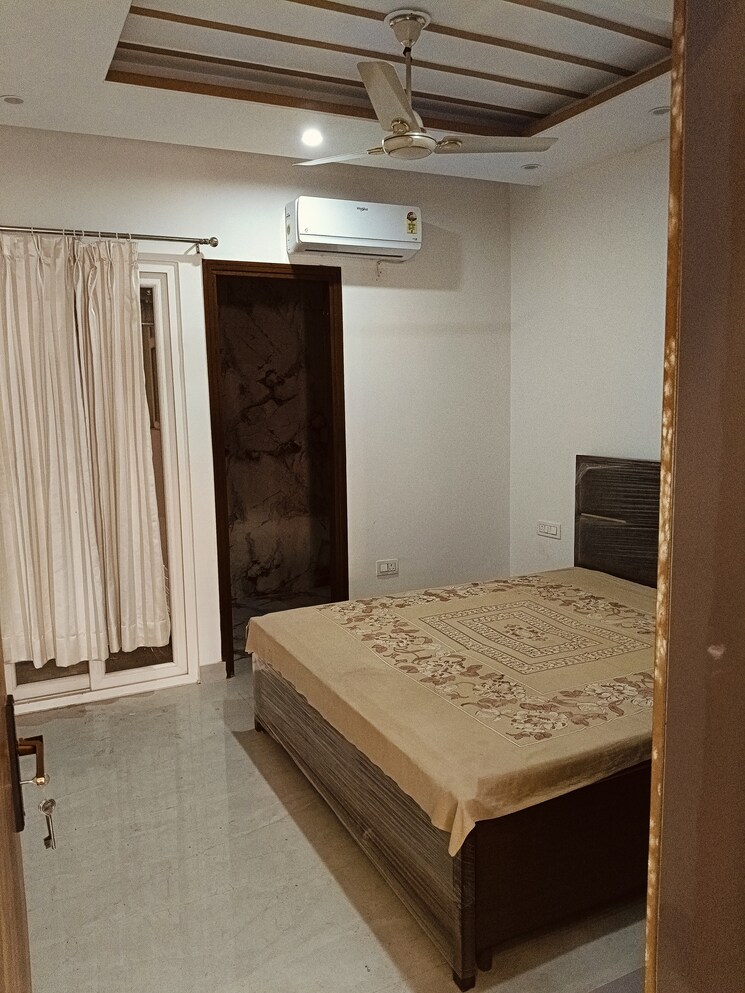 Bedroom, pir machalla 3 Bedroom 1500 Sq.Ft. Builder Floor In Pir Machalla Zirakpur 9745688
