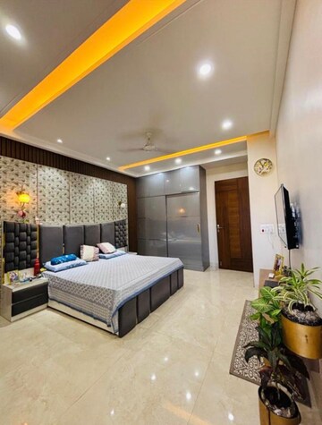 Bedroom in 3 BHK Builder Floor at Ansal API Esencia, Sector 67 – for Sale