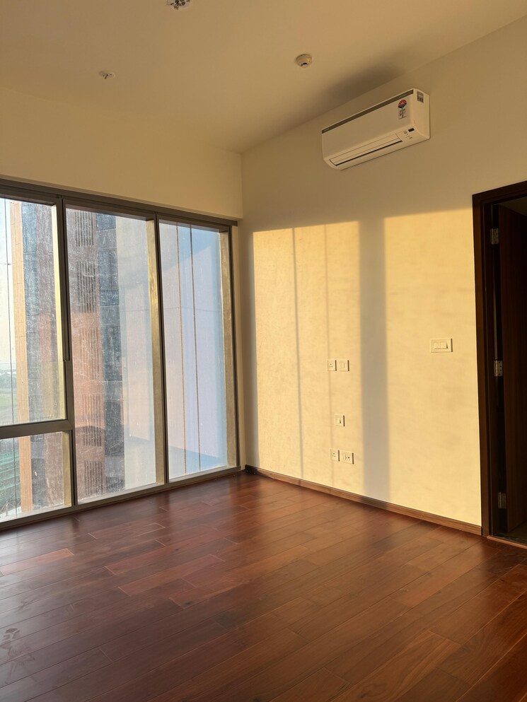 Room, piramal-mahalaxmi 3 Bedroom 1050 Sq.Ft. Apartment In Mahalaxmi Mumbai 9745679