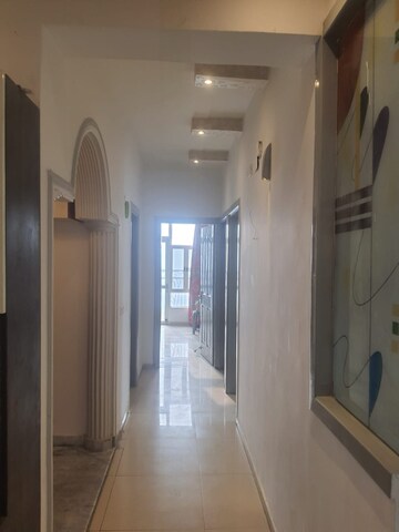 Building Lobby in 3 BHK Apartment at Prateek Wisteria, Sector 77 – for Rent