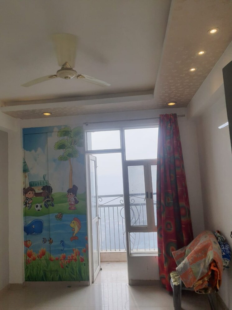 Room, prateek-wisteria 3 Bedroom 1560 Sq.Ft. Apartment In Sector 77 Noida 9745864