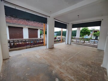  Shop – Exterior View View at Mahagun Medalleo, Sector 107 - for Sale