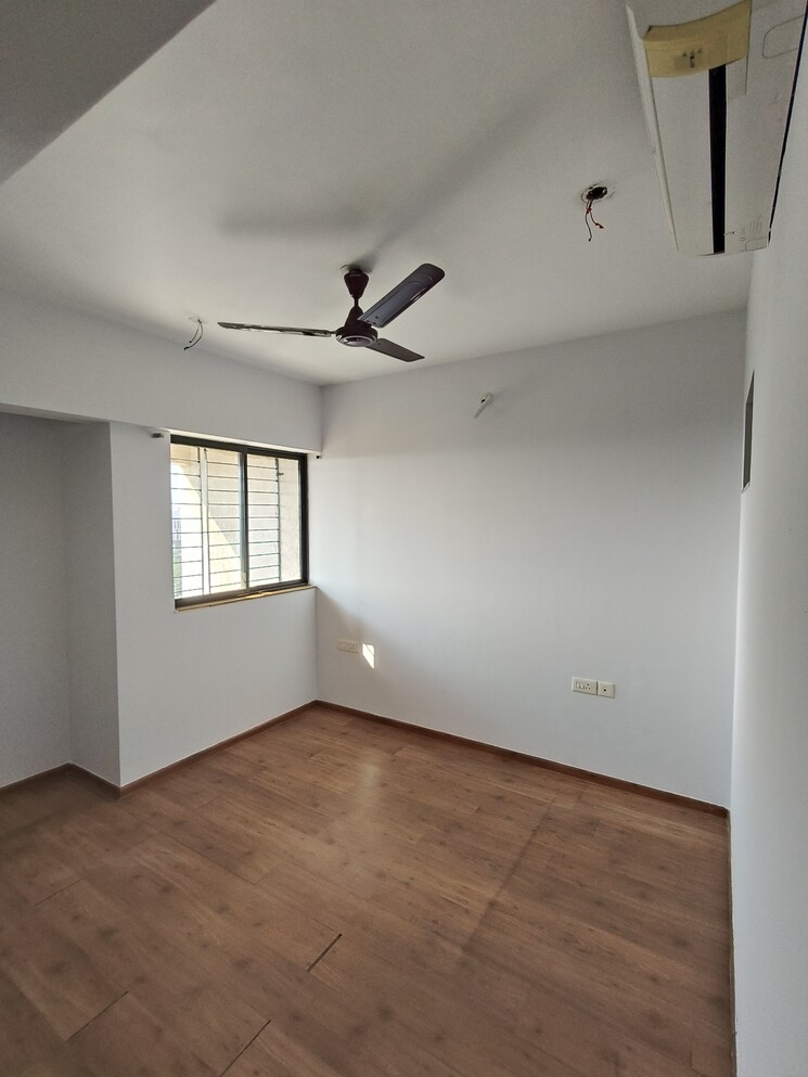 Room, lodha-lakeshore-greens 2 Bedroom 738 Sq.Ft. Apartment In Dombivli East Thane 9746246