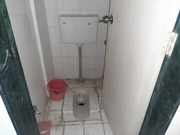 Bathroom in 2 BHK Apartment at Daulat Nagar, Anand Nagar – for Rent