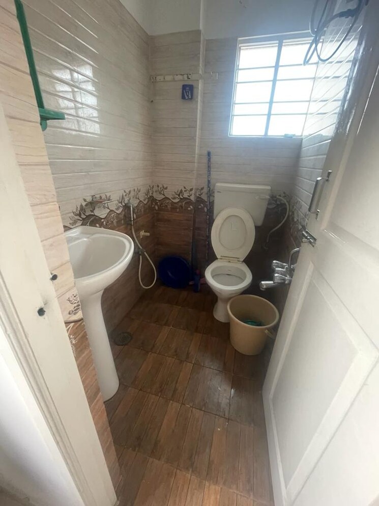 Bathroom, marathahalli 1 Bedroom 600 Sq.Ft. Apartment In Marathahalli Bangalore 9746280