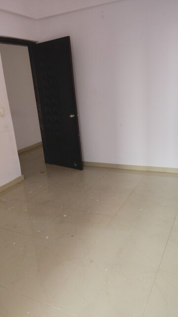 Room in 2 BHK Apartment at Prateek Grand City, Siddharth Vihar – for Sale