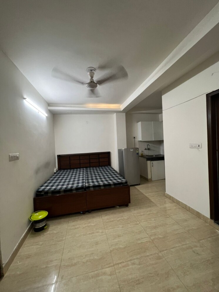 Living Room, sector 45 1.5 Bedroom 600 Sq.Ft. Builder Floor In Sector 45 Gurgaon 9746549