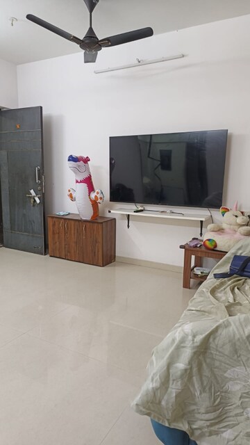 Living Room in 2 BHK Apartment at Lower Parel West – for Rent
