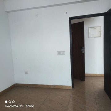 Room in 3 BHK Apartment at Ansal Royal Heritage, Sector 70 – for Sale