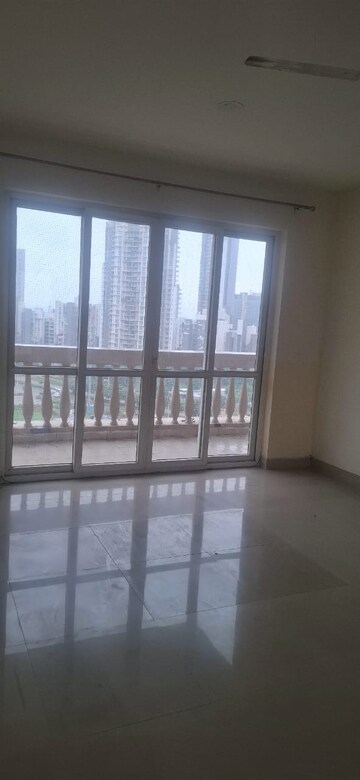 Room in 2 BHK Apartment at BPTP Park Prime, Sector 66 – for Rent