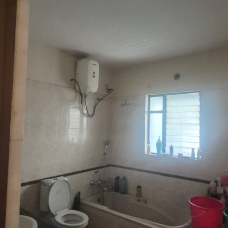 Bathroom, koregaon park 4 Bedroom 3000 Sq.Ft. Apartment In Koregaon Park Pune 9746811