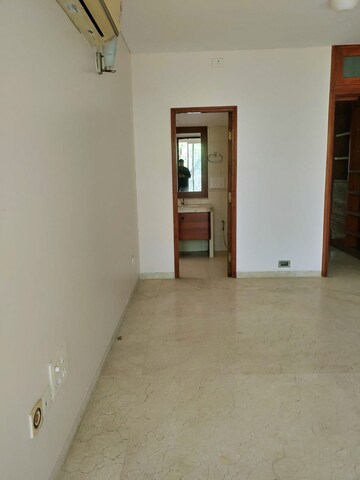 Room in 2 BHK Apartment at Rohan Madhuban, Bavdhan – for Rent