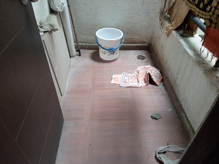 Bathroom, ganga-paritosh 2 Bedroom 900 Sq.Ft. Apartment In Vadgaon Budruk Pune 9746608