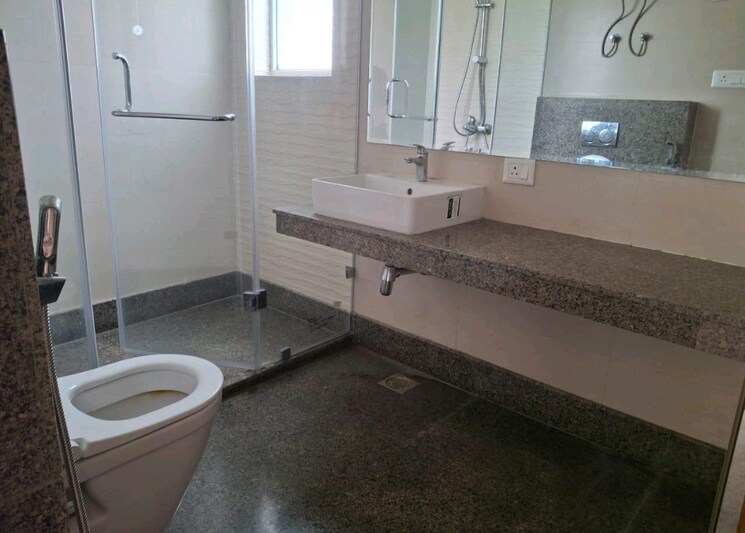 Bathroom, aba-ivy-county 4 Bedroom 2511 Sq.Ft. Apartment In Sector 75 Noida 9746834