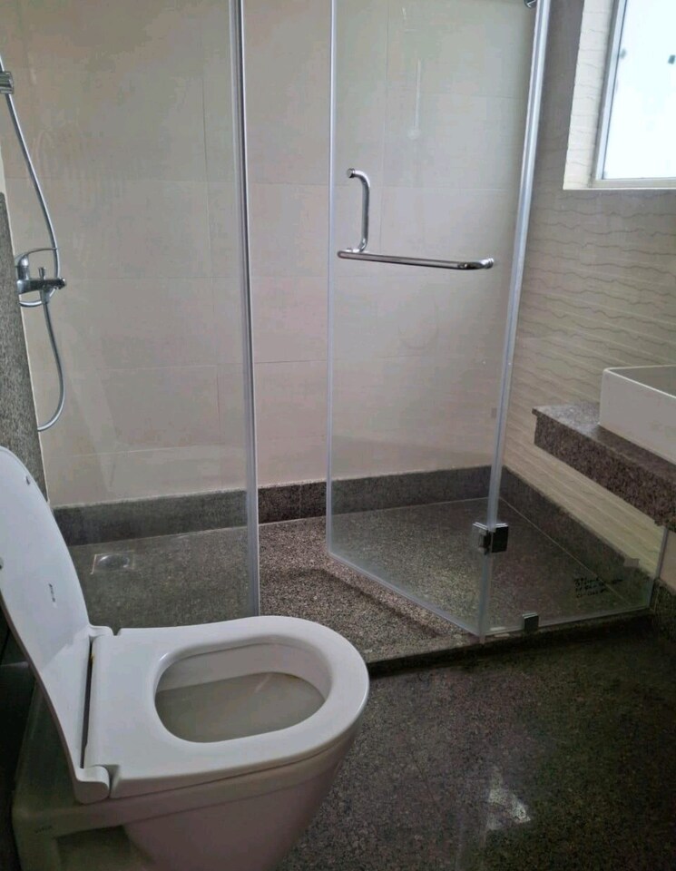 Bathroom, aba-ivy-county 4 Bedroom 2511 Sq.Ft. Apartment In Sector 75 Noida 9746834