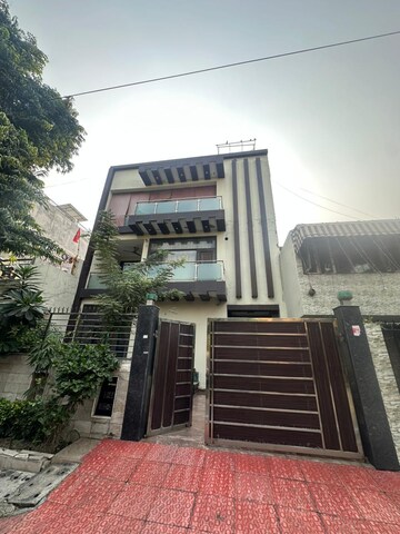 6+ BHK Independent House – Exterior View View at Sector 36 - for Sale