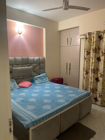 Bedroom in 3.5 BHK Apartment at The Golden Gate, Mahurali – for Rent