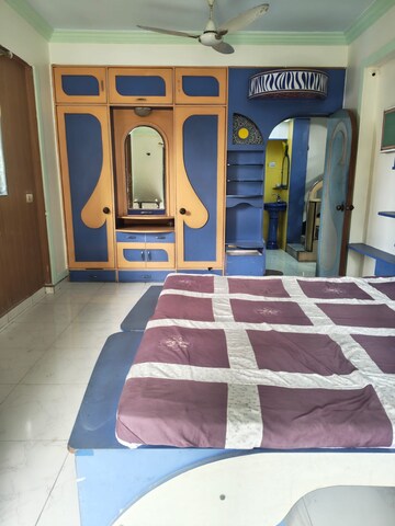 Bedroom in 2 BHK Apartment at Noor CHS, Vashi Sector 9 – for Rent