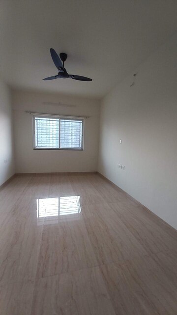 Room in 2 BHK Apartment at VTP Pegasus, Kharadi – for Rent
