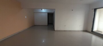 Room in 3 BHK Apartment at Pachpedi Naka – for Rent